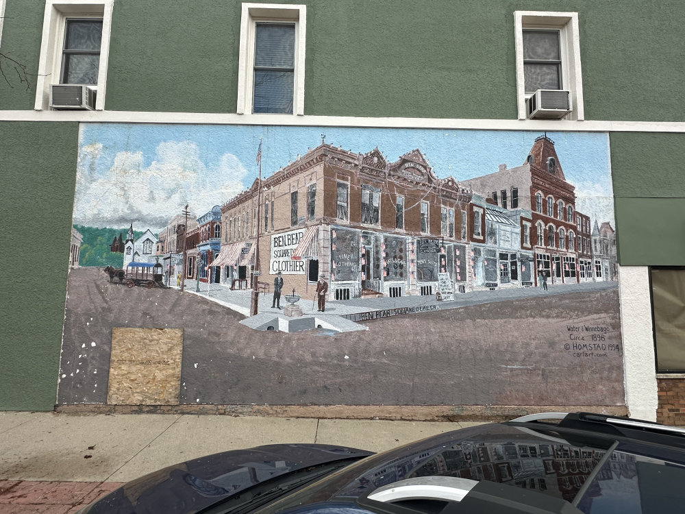 mural in Decorah by artist unknown.