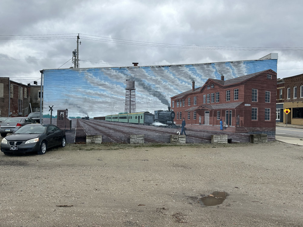 mural in Calmar by artist unknown.