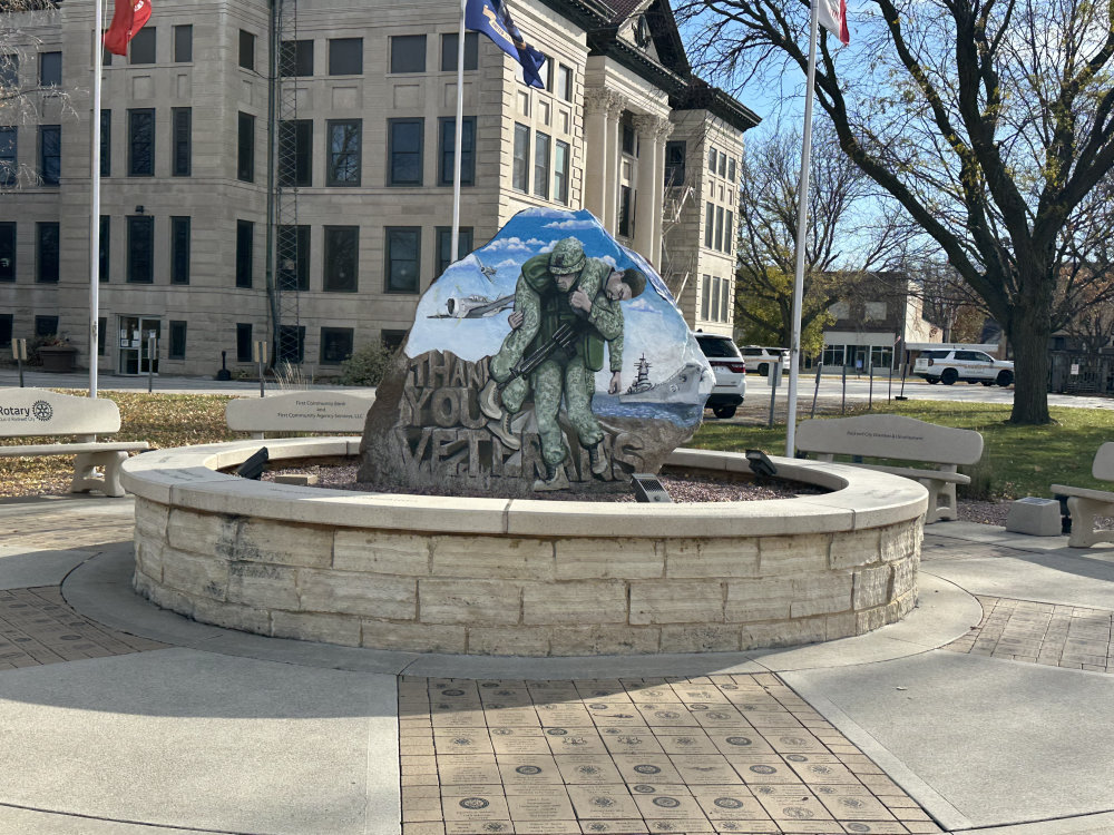 mural in Rockwell City by artist unknown.