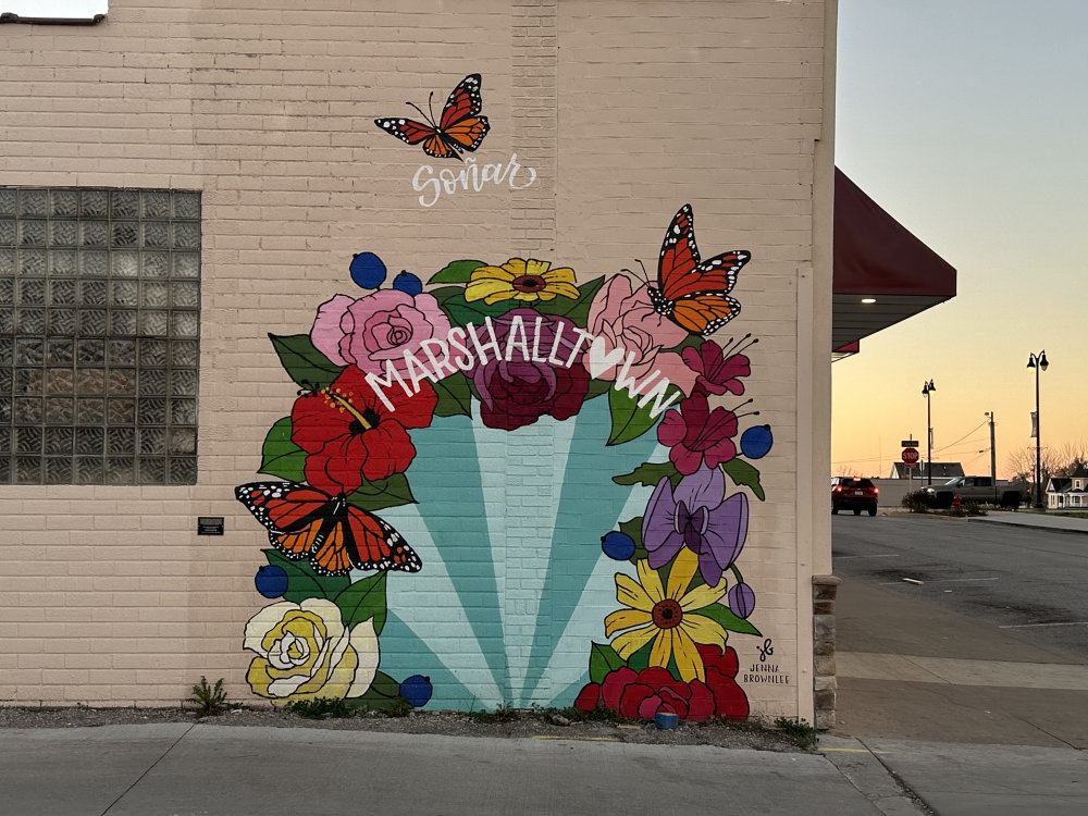 mural in Marshalltown by artist Jenna Brownlee.