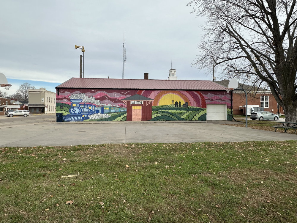 mural in Wilton by artist unknown.