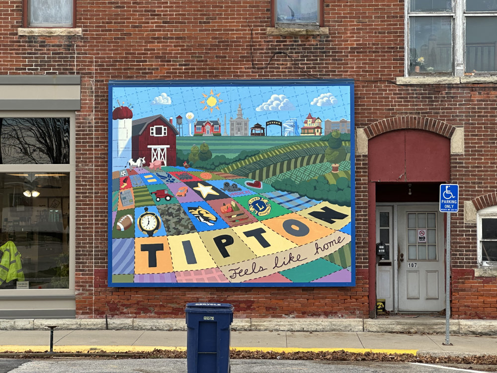 mural in Tipton by artist unknown.