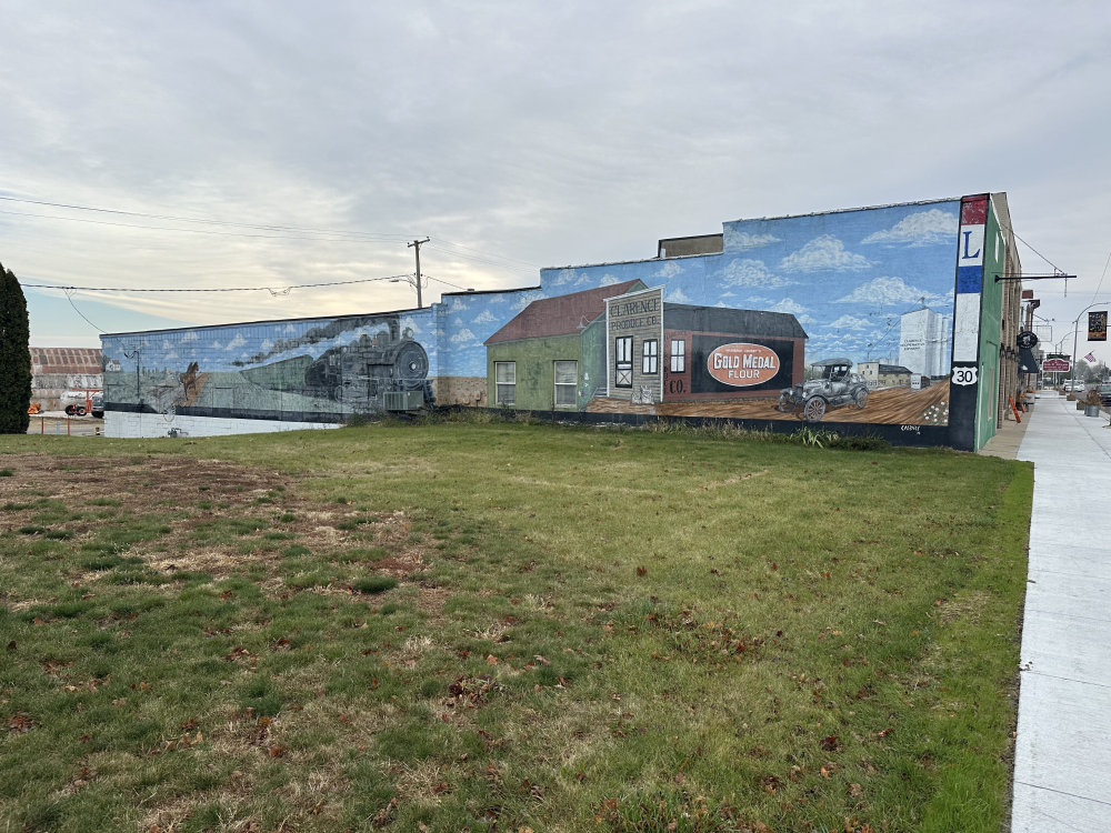 mural in Clarence by artist unknown.