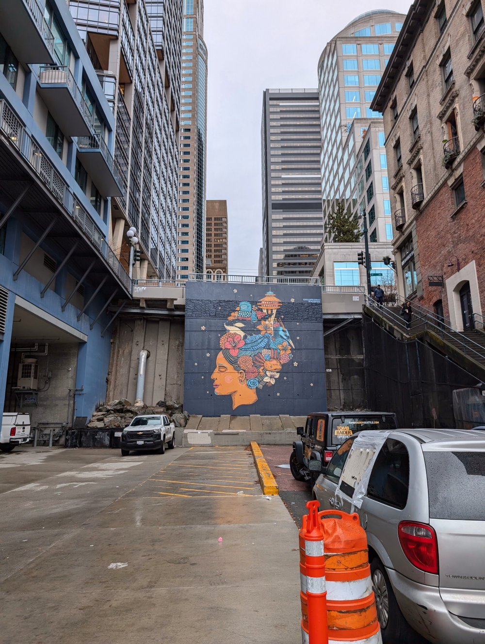 mural in Seattle by artist Víctor Meléndez.