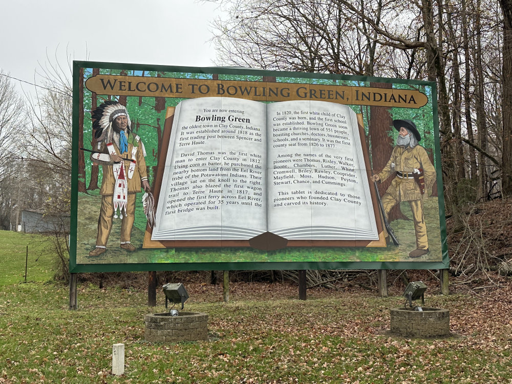 mural in Bowling Green by artist unknown.