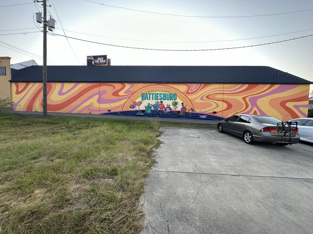 mural in Hattiesburg by artist unknown.