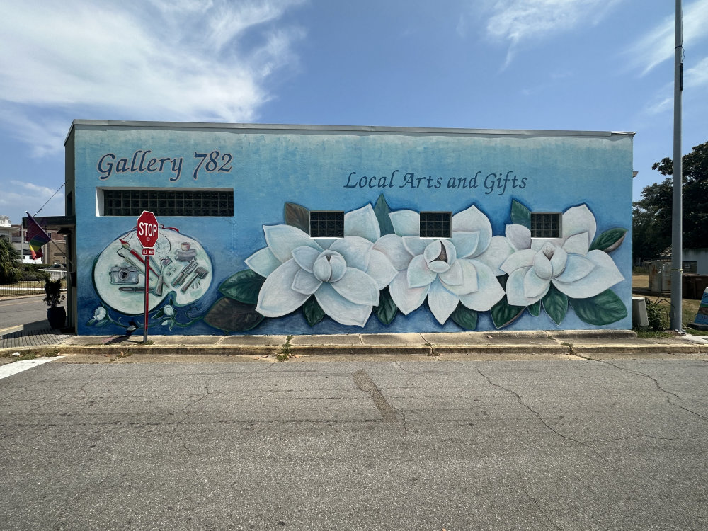 mural in Biloxi by artist unknown.