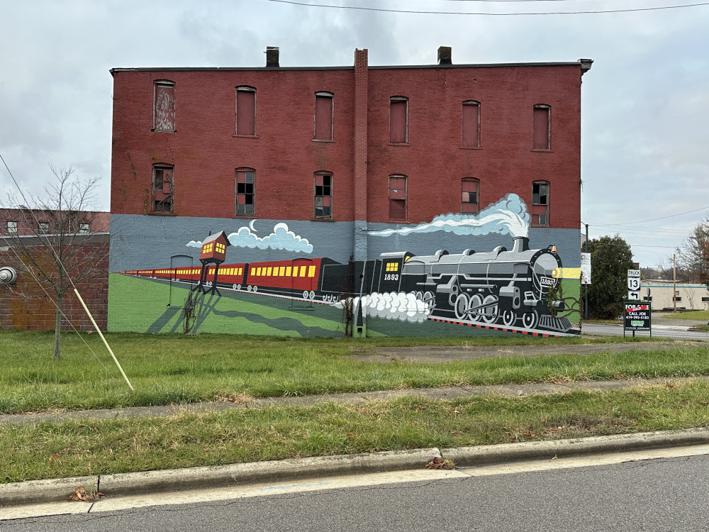 mural in Mansfield by artist unknown.