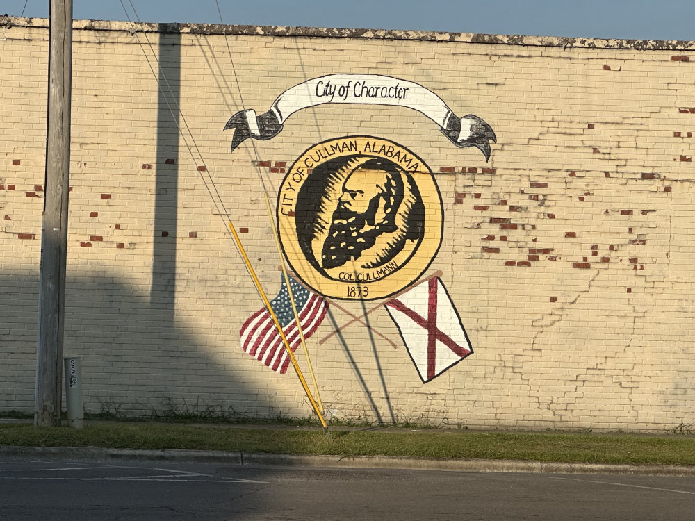 mural in Cullman by artist unknown.