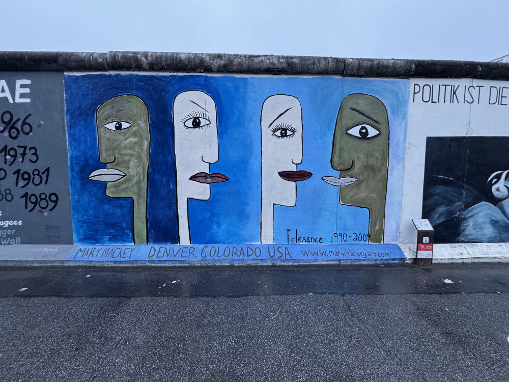 mural in Berlin by artist Mary Mackey.