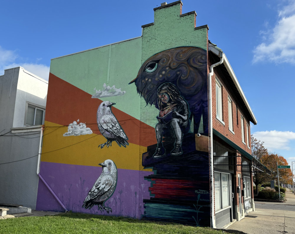 mural in Columbus by artist unknown.