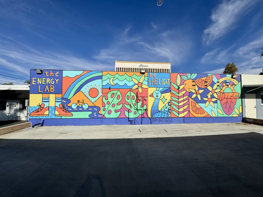 mural in Redlands by artist unknown.