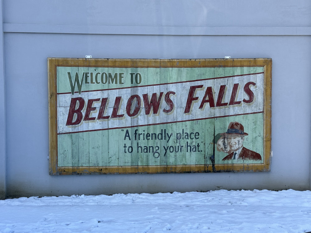 mural in Town of Rockingham by artist unknown.