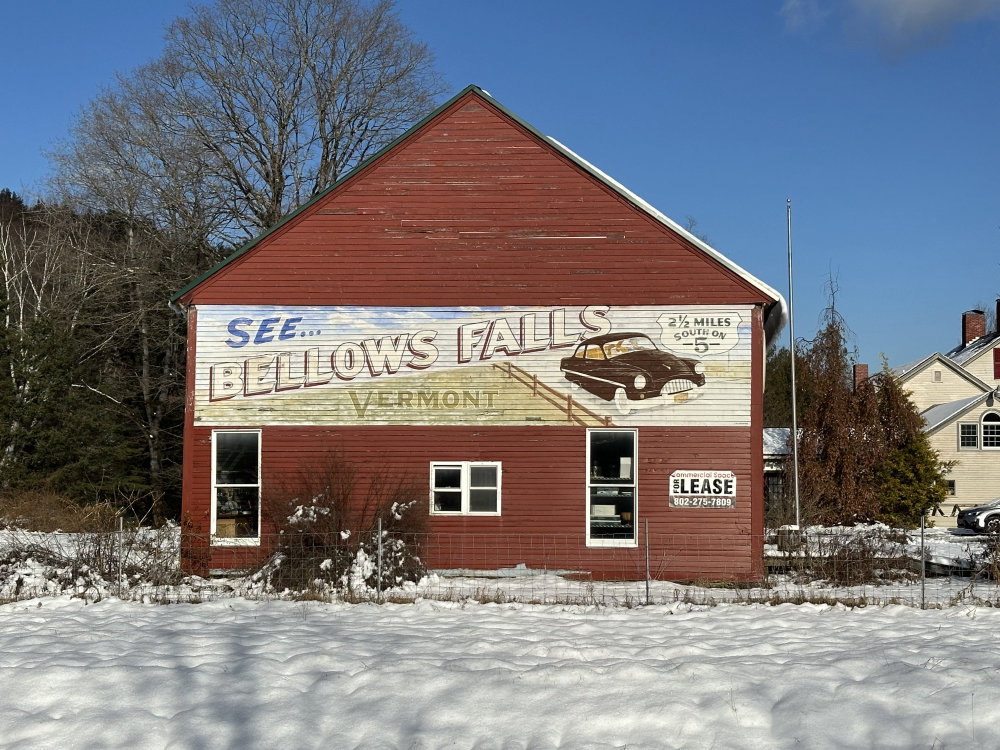 mural in Town of Rockingham by artist unknown.