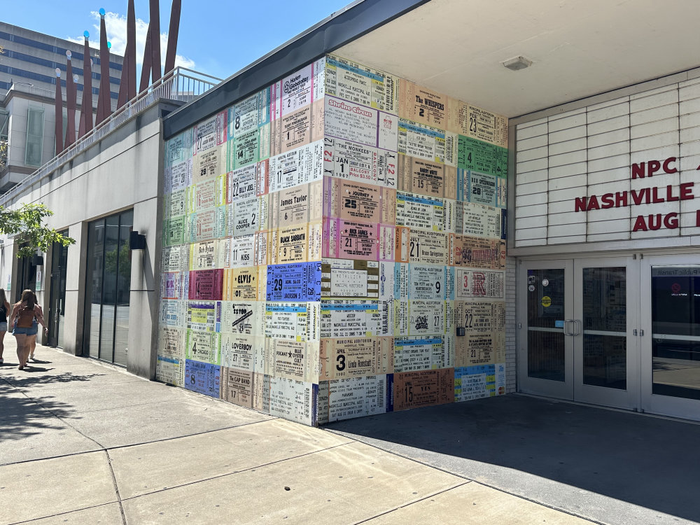 mural in Nashville by artist unknown.