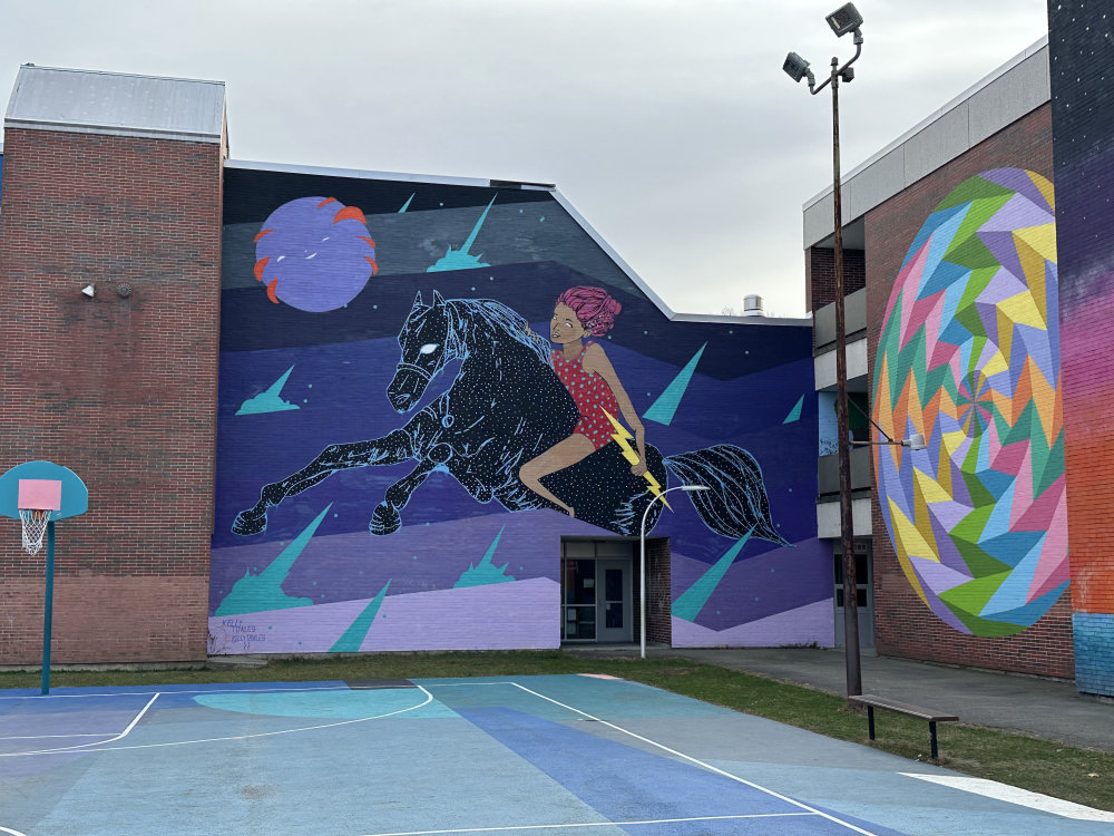 mural in Worcester by artist unknown.