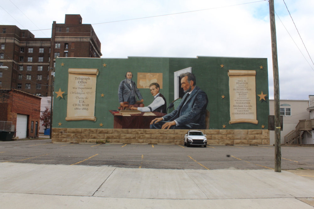 mural in Steubenville by artist unknown.