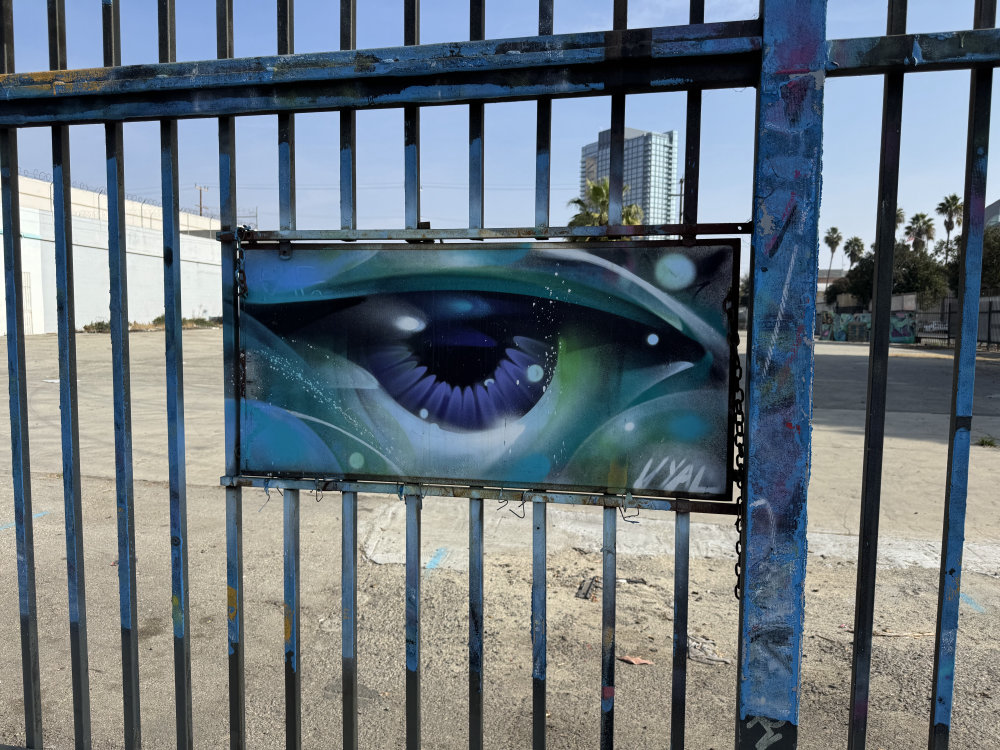 mural in Los Angeles by artist unknown.