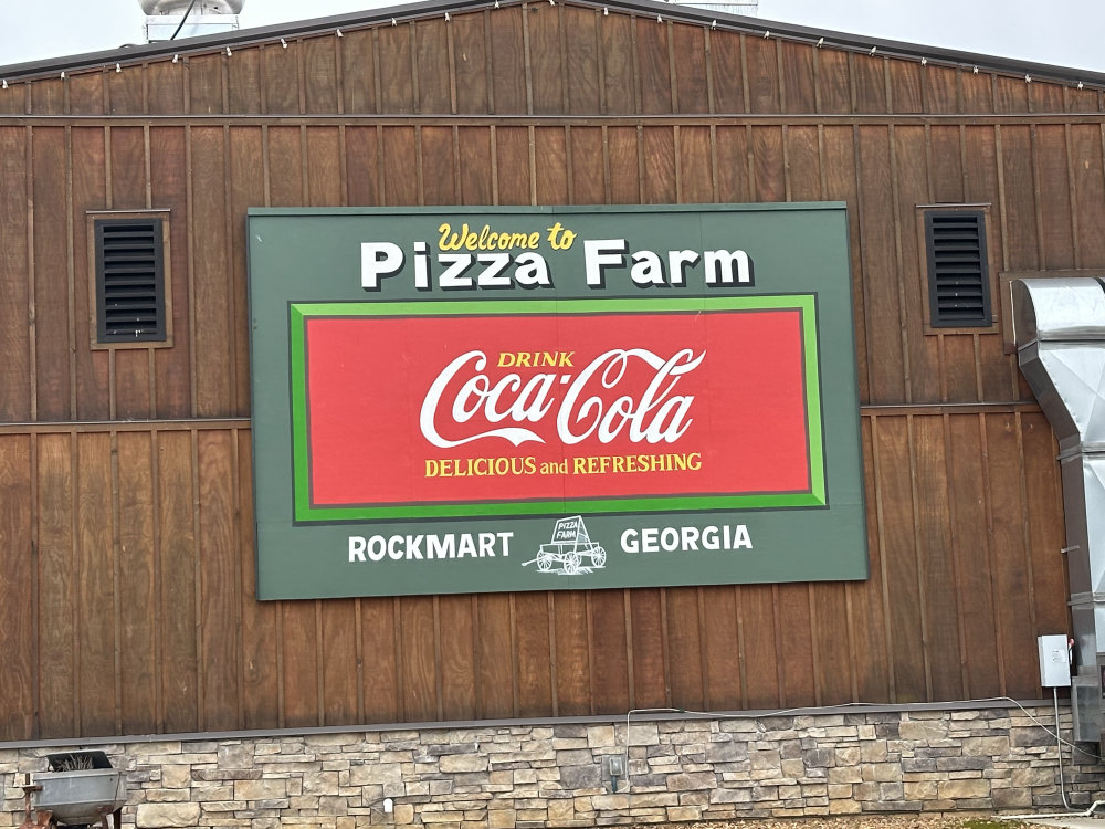 mural in Rockmart by artist unknown.