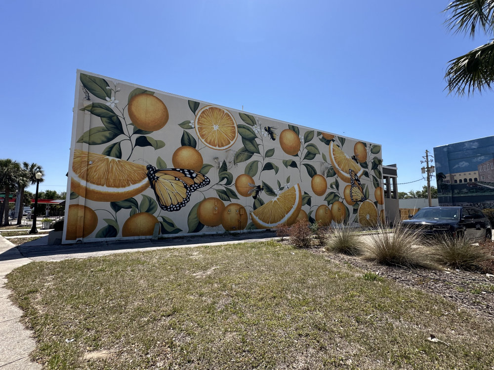 mural in Lake Wales by artist Gillian Fazio.