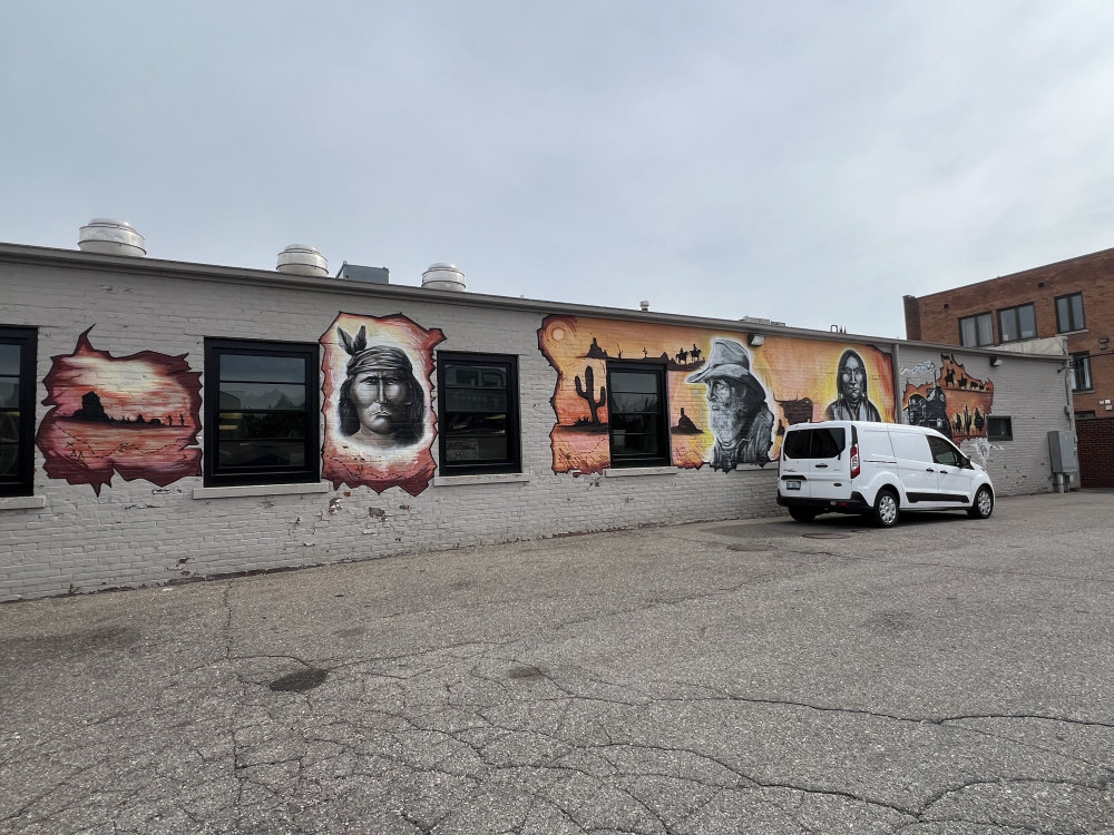 mural in Detroit by artist Sintex.