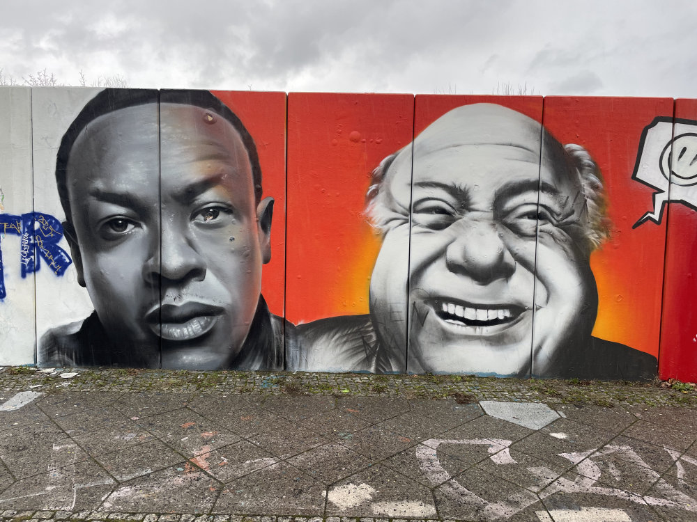 mural in Berlin by artist unknown.