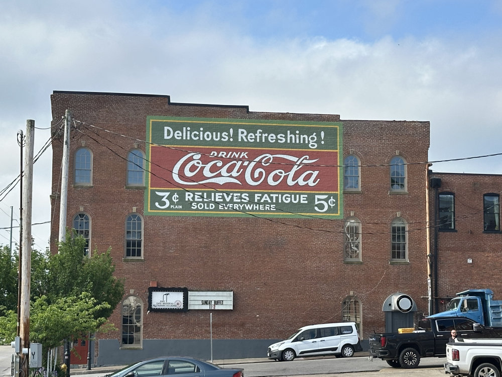 mural in Cape Girardeau by artist unknown.