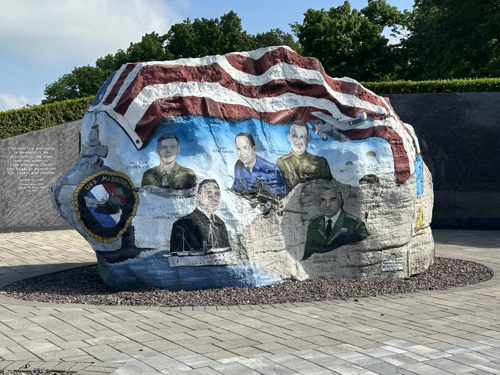mural in Cape Girardeau by artist unknown.