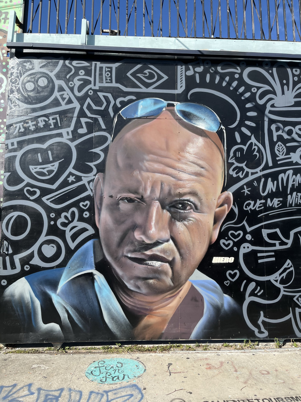mural in Miami by artist Hiero Veiga.