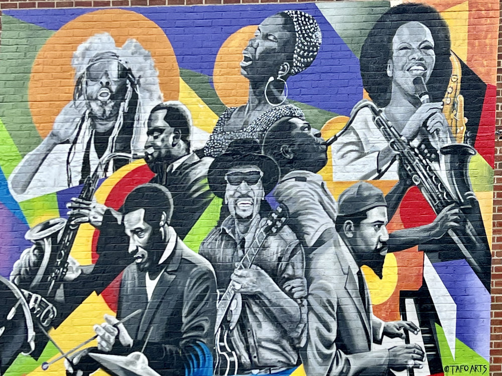 mural in Charlotte by artist unknown.