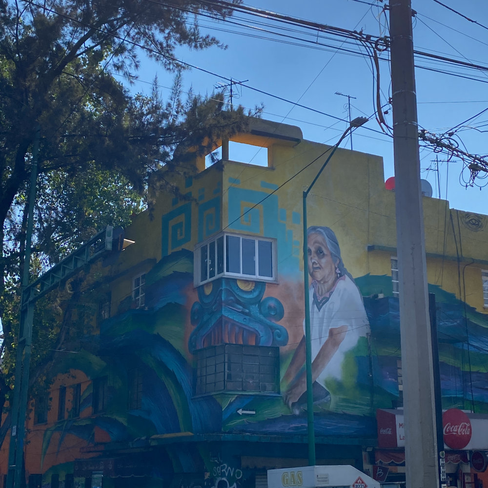 mural in Ciudad de México by artist unknown.