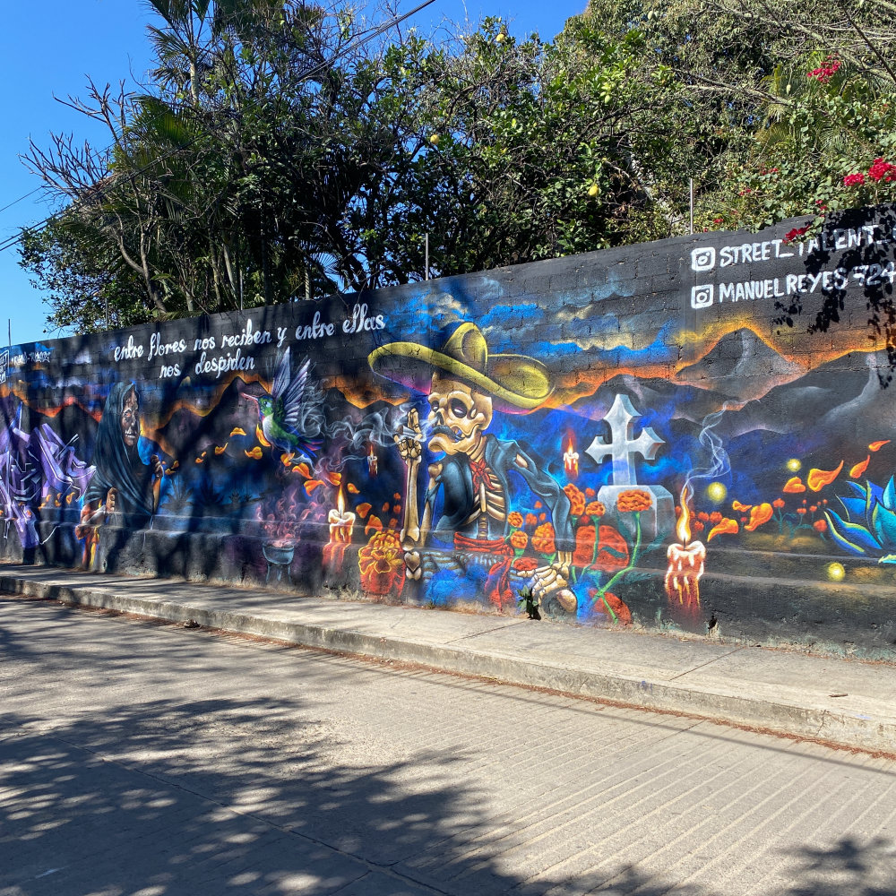 mural in Santa Cruz Xoxocotlán by artist unknown.