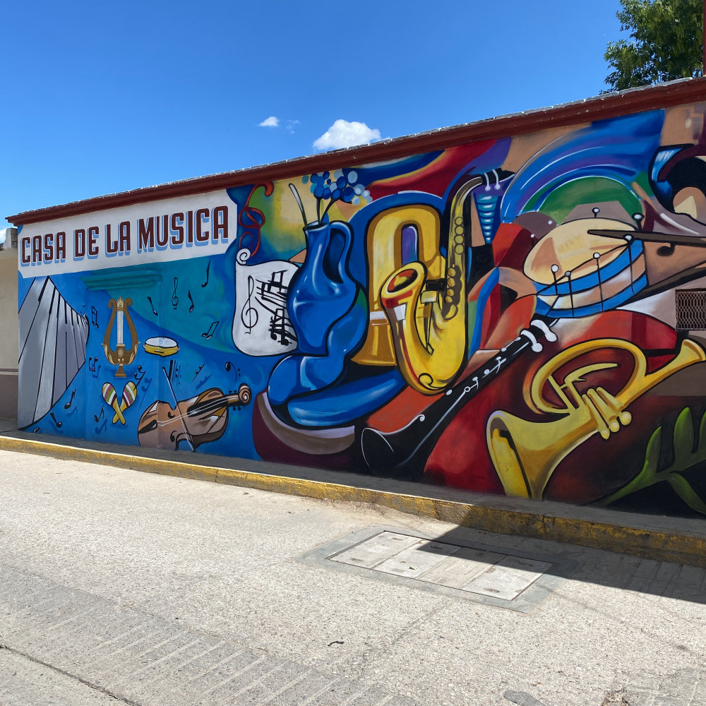 mural in Santa Cruz Xoxocotlán by artist unknown.