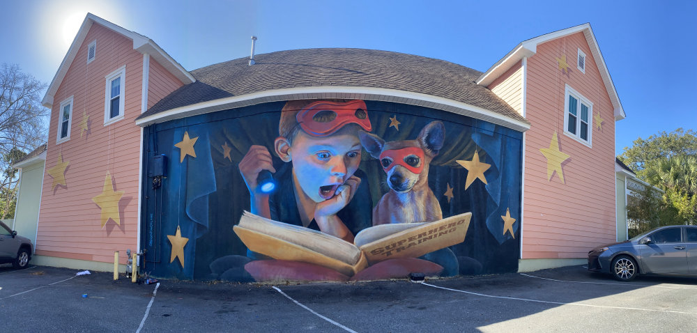 mural in Tallahassee by artist Naomi Haverland.