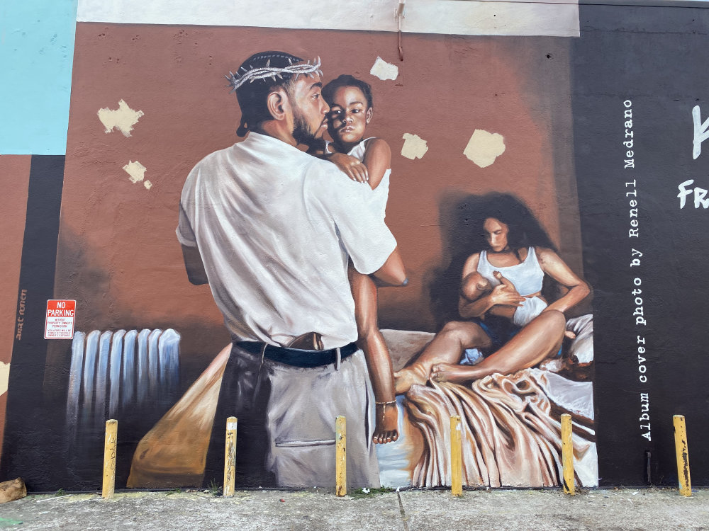 mural in Houston by artist Anat Ronen.