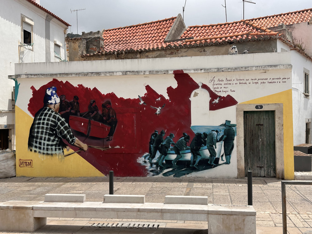 mural in Sesimbra by artist unknown.