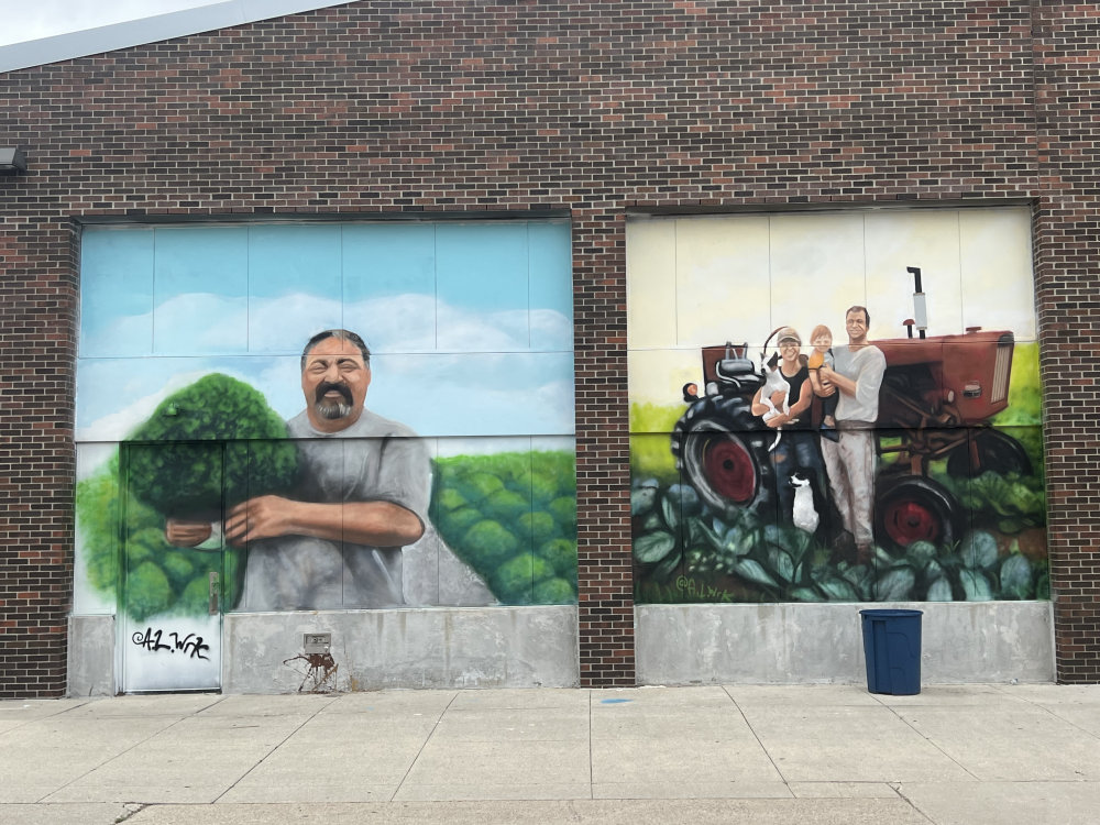 mural in Detroit by artist Tony Lee.