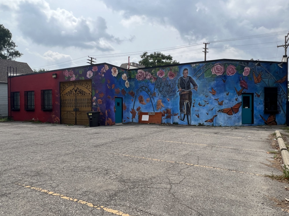 mural in Detroit by artist Nicole Macdonald.